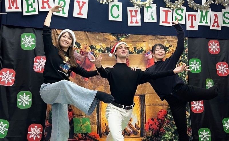 「ラグビーボール英会話」クリスマスパーティーでの自由時間2