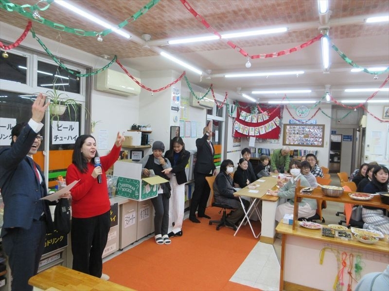 「ラグビーボール英会話」クリスマスパーティーでの自由時間1